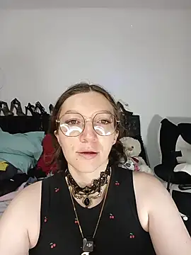 Lucy colee online show from March 8, 2026, 3:38 pm