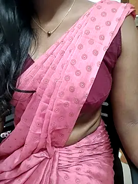 Snapshot of Tamilmallu-duskygirl03 chatting on April 11, 2026, 7:45 am Tamilmallu-duskygirl03 online show from April 11, 2026, 7:45 am