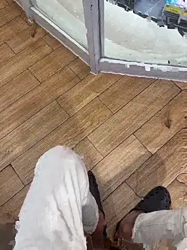 phodamtoilet online show from October 8, 2025, 8:23 am