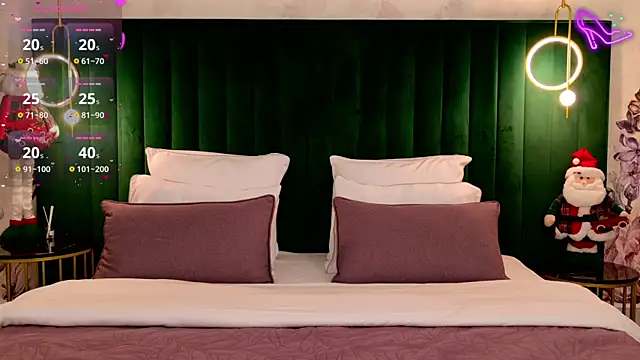 ClaireMathis online show from December 19, 2025, 2:57 pm