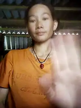 gio-thu online show from October 13, 2025, 4:34 am