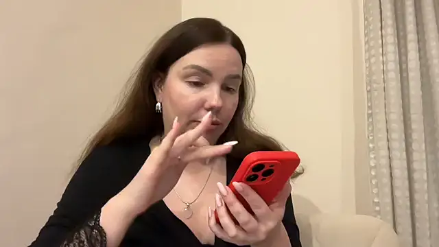 Sovienne online show from February 16, 2026, 8:16 pm