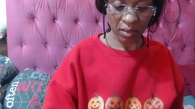 Snapshot of kinkyboobs12 chatting on July 12, 2026, 6:15 am kinkyboobs12 online show from July 12, 2026, 6:15 am