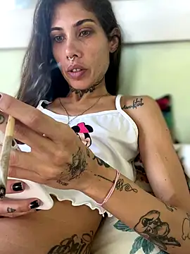 casalskunk online show from November 2, 2025, 10:39 am