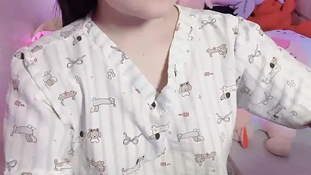 Snapshot of BeChinh_Lee chatting on March 24, 2026, 6:35 pm BeChinh Lee online show from March 24, 2026, 6:35 pm