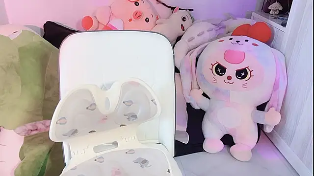 Snapshot of BeChinh_Lee chatting on April 12, 2026, 5:01 am BeChinh Lee online show from April 12, 2026, 5:01 am