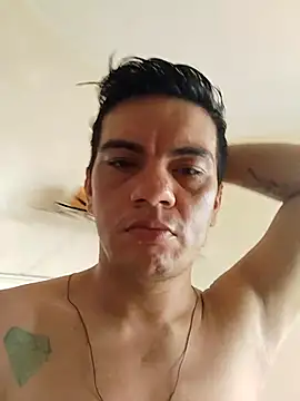 Snapshot of Aturo77 chatting on March 10, 2026, 5:07 pm Aturo77 online show from March 10, 2026, 5:07 pm