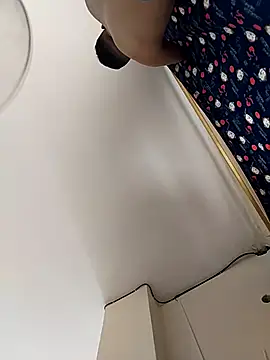 Snapshot of Aturo77 chatting on April 3, 2026, 3:21 pm Aturo77 online show from April 3, 2026, 3:21 pm