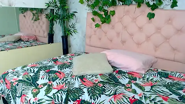 Snapshot of zara_cute chatting on March 6, 2026, 11:56 pm zara cute online show from March 6, 2026, 11:56 pm