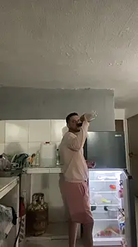 thepicis online show from November 8, 2025, 12:44 am