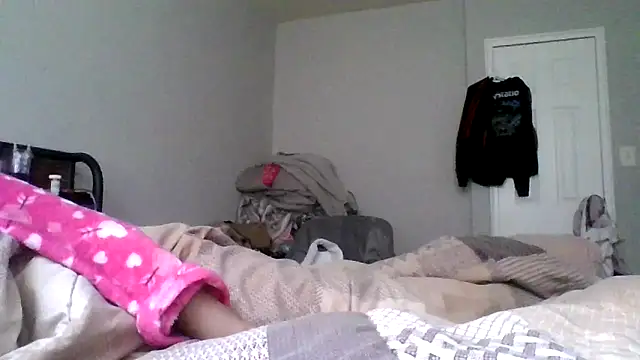 dezzidavill online show from March 31, 2026, 11:43 am