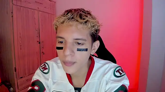 tylernova online show from February 8, 2026, 3:21 am