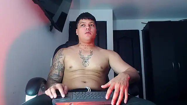 Boyhot 00 online show from October 13, 2025, 7:25 pm