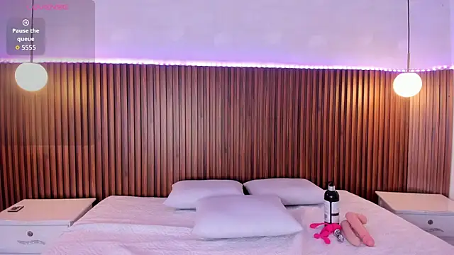 Snapshot of Foxy_Kylie chatting on February 5, 2026, 8:24 pm Foxy Kylie online show from February 5, 2026, 8:24 pm