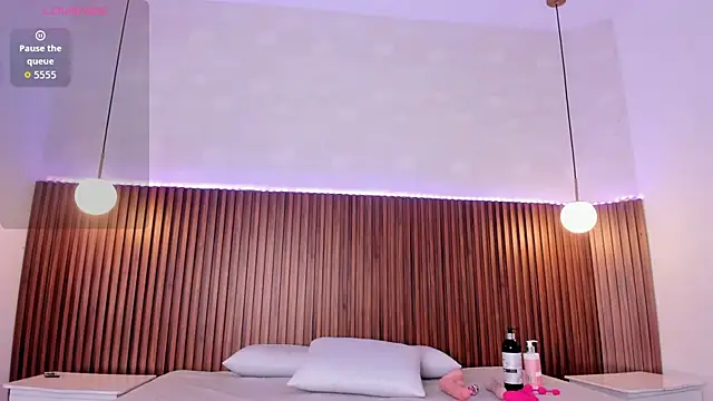 Snapshot of Foxy_Kylie chatting on February 26, 2026, 7:46 pm Foxy Kylie online show from February 26, 2026, 7:46 pm