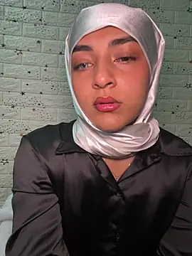 Snapshot of CelestSkyy chatting on December 18, 2025, 11:33 pm CelestSkyy online show from December 18, 2025, 11:33 pm