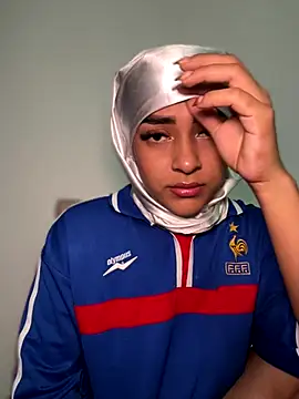 Snapshot of CelestSkyy chatting on December 23, 2025, 5:38 am CelestSkyy online show from December 23, 2025, 5:38 am