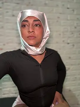 Snapshot of CelestSkyy chatting on March 28, 2026, 3:39 am CelestSkyy online show from March 28, 2026, 3:39 am