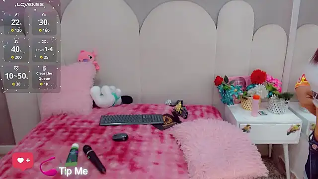 Snapshot of party_girl_skiny chatting on June 15, 2026, 9:22 am party girl skiny online show from June 15, 2026, 9:22 am