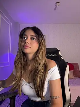 HoneyMollyX online show from January 8, 2026, 1:13 pm