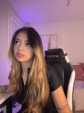 HoneyMollyX online show from February 2, 2026, 1:10 pm