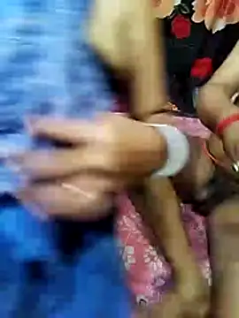 modhu82 online show from November 17, 2025, 7:19 pm