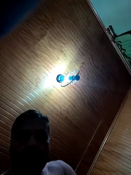 Snapshot of Tophe1 chatting on October 13, 2025, 7:41 am Tophe1 online show from October 13, 2025, 7:41 am