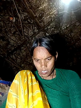 Cutsedi3 online show from October 30, 2025, 10:43 pm