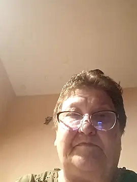 Katherine735 online show from April 4, 2026, 7:55 pm