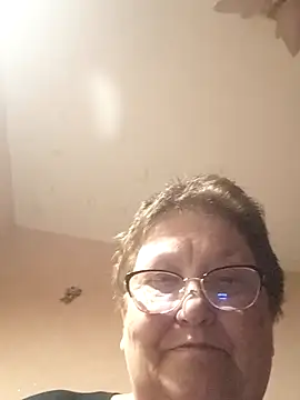 Katherine735 online show from April 7, 2026, 8:53 pm