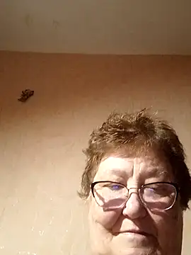 Snapshot of Katherine735 chatting on May 1, 2026, 7:29 pm Katherine735 online show from May 1, 2026, 7:29 pm