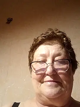 Snapshot of Katherine735 chatting on May 8, 2026, 9:53 pm Katherine735 online show from May 8, 2026, 9:53 pm