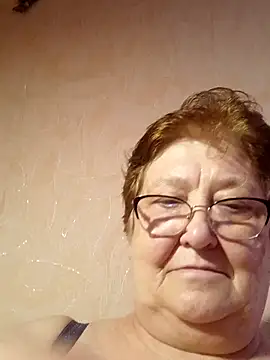 Snapshot of Katherine735 chatting on June 8, 2026, 10:48 am Katherine735 online show from June 8, 2026, 10:48 am