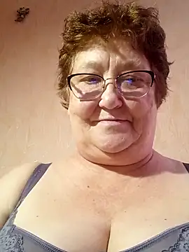 Snapshot of Katherine735 chatting on June 10, 2026, 12:15 pm Katherine735 online show from June 10, 2026, 12:15 pm