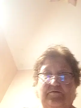 Snapshot of Katherine735 chatting on July 16, 2026, 7:31 pm Katherine735 online show from July 16, 2026, 7:31 pm
