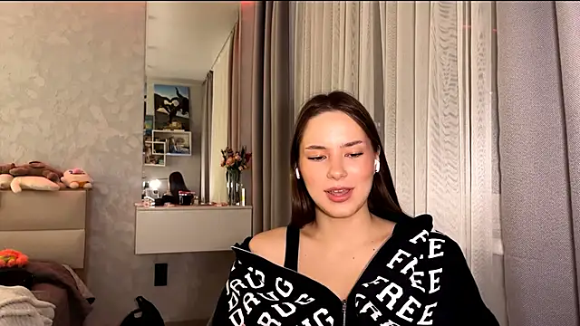 Snapshot of AlvinaMulloy chatting on December 2, 2025, 4:24 pm AlvinaMulloy online show from December 2, 2025, 4:24 pm