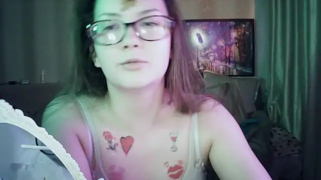 Snapshot of MoodieMira chatting on June 24, 2026, 9:25 pm MoodieMira online show from June 24, 2026, 9:25 pm