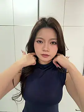 niannian6373 online show from February 19, 2026, 12:34 pm