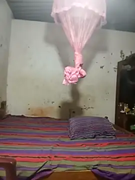 Snapshot of HarshiStar7 chatting on December 14, 2025, 9:41 pm HarshiStar7 online show from December 14, 2025, 9:41 pm