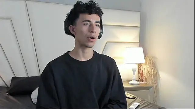 Zahir Ashar online show from October 24, 2025, 11:06 am