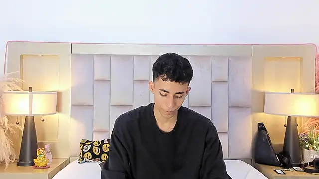 Zahir Ashar online show from March 26, 2026, 11:43 pm