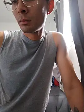 JonaTorres online show from April 10, 2026, 2:11 pm