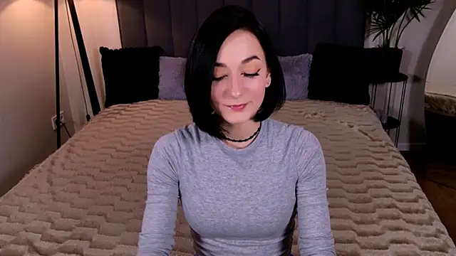 BaileeLynn online show from March 29, 2026, 12:27 pm