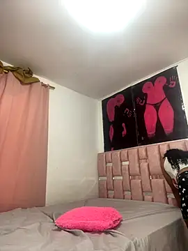 abby moss 2 online show from October 22, 2025, 1:55 pm