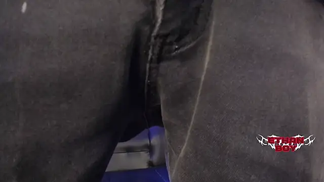 Snapshot of Ethan_Boy_ chatting on February 14, 2026, 8:27 pm Ethan Boy online show from February 14, 2026, 8:27 pm