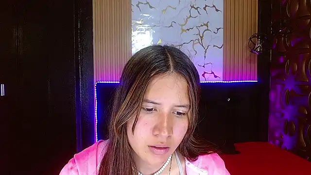 Snapshot of tinibunny chatting on October 22, 2025, 8:08 pm tinibunny online show from October 22, 2025, 8:08 pm
