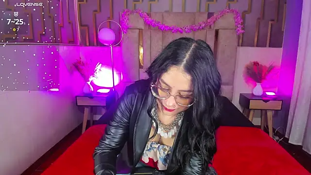 Snapshot of lis_rouse chatting on October 22, 2025, 4:35 am lis rouse online show from October 22, 2025, 4:35 am