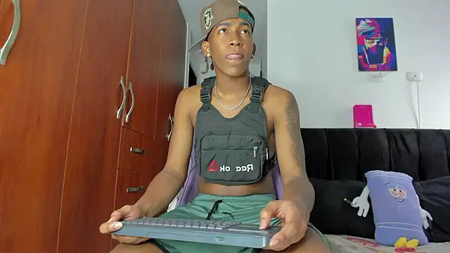 latin kay1 online show from February 11, 2026, 9:09 pm