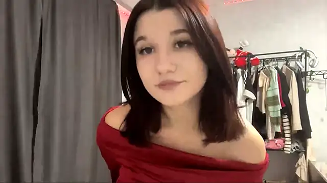 Snapshot of ElsieZuno chatting on October 14, 2025, 12:06 pm ElsieZuno online show from October 14, 2025, 12:06 pm