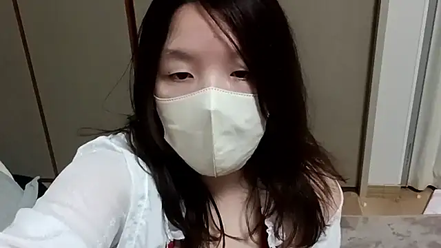 anananna1010 online show from April 7, 2026, 1:11 pm